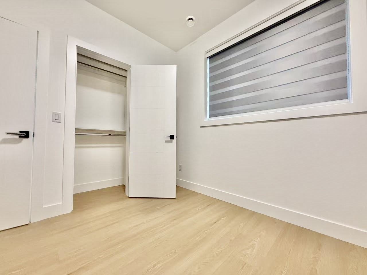 7479 149a St Lowr - Photo 7 of 9