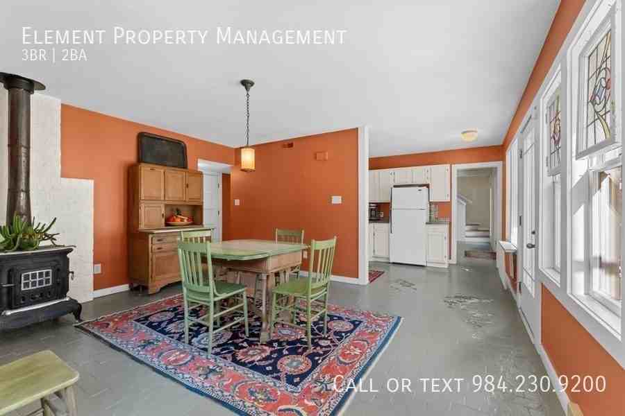 303 Henderson St #A - Photo 4 of 34