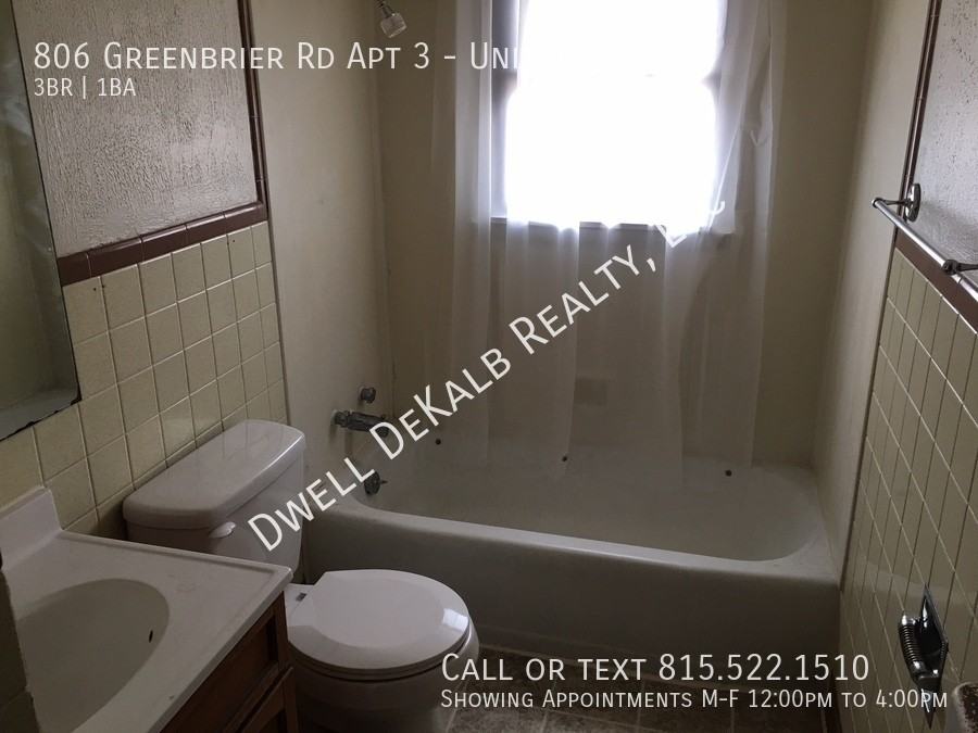 806 Greenbrier Rd Apt 3 #3 - Photo 4 of 10