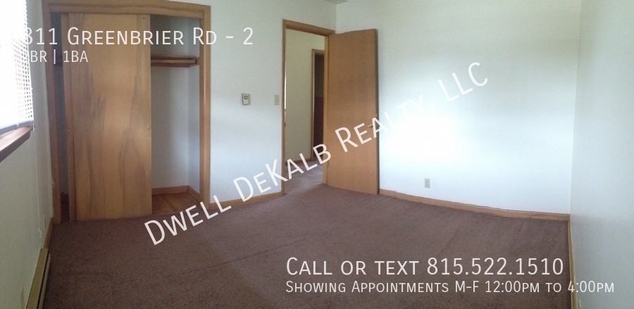 811 Greenbrier Rd #2 - Photo 3 of 8