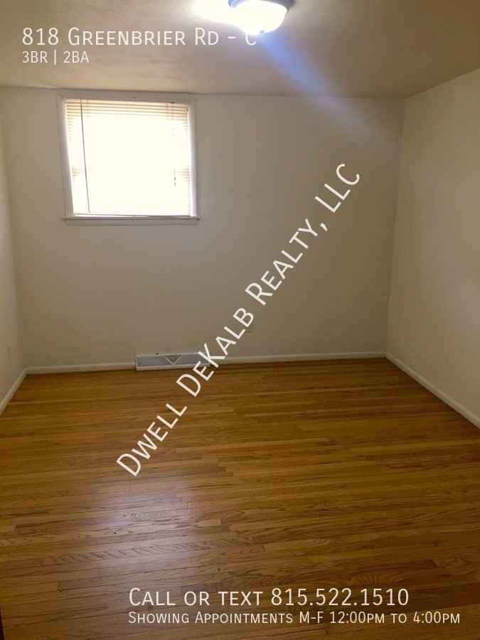 818 Greenbrier Rd #C - Photo 4 of 8