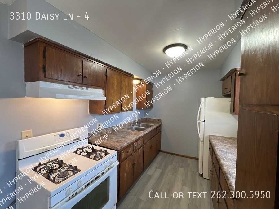 3310 Daisy Ln #4 - Photo 4 of 15