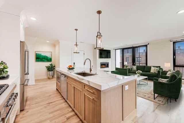 5019 N Lincoln Ave #3N - Photo 2 of 10