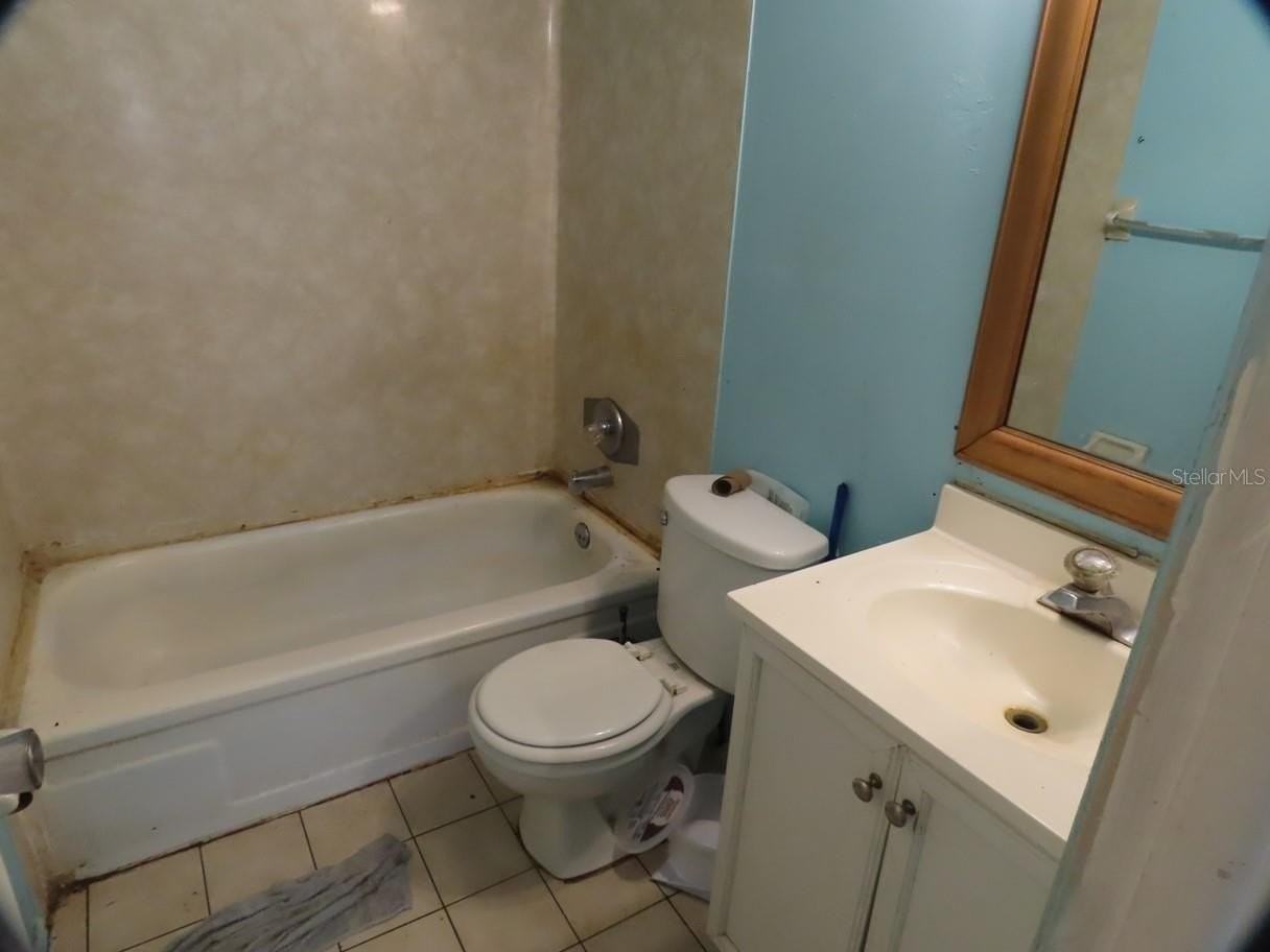 895 Pasadena Ave - Photo 6 of 7