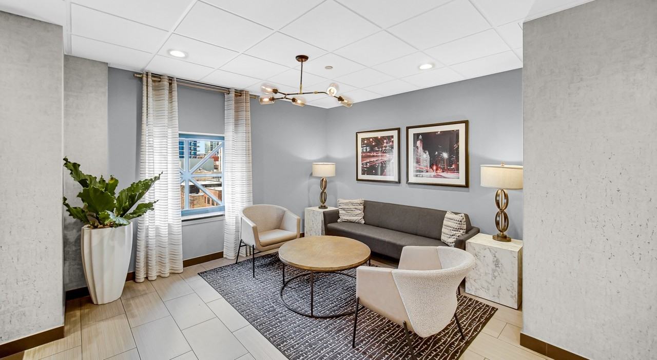 1 W Superior St #4314 - Photo 7 of 13