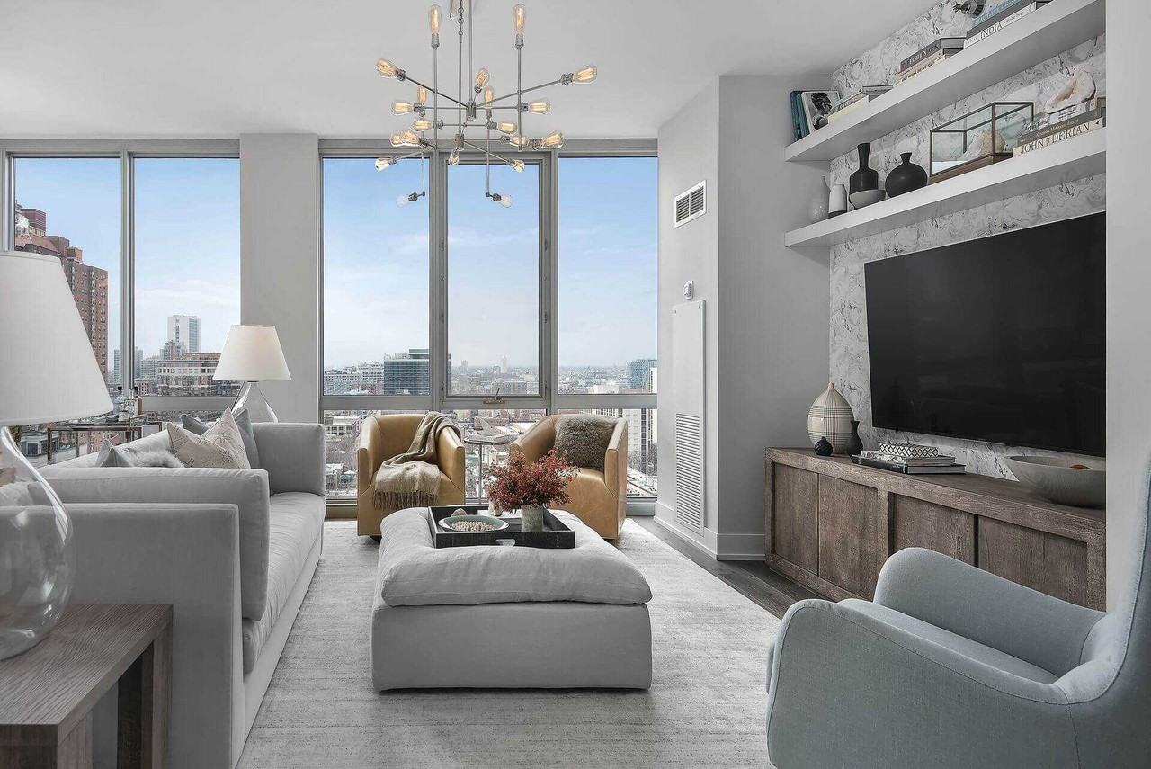 2 W Delaware Pl #1002 - Photo 5 of 10
