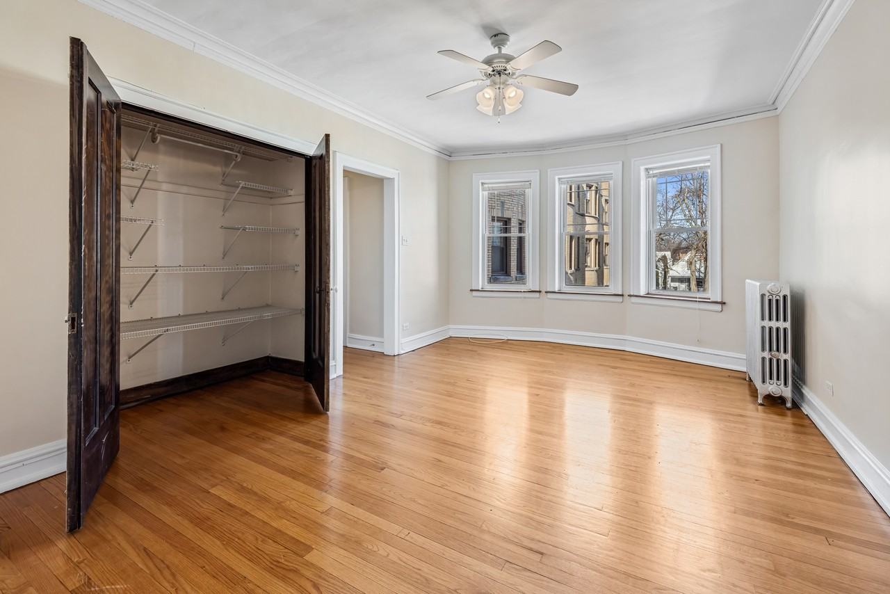 1919 W Estes Ave #2S - Photo 2 of 10