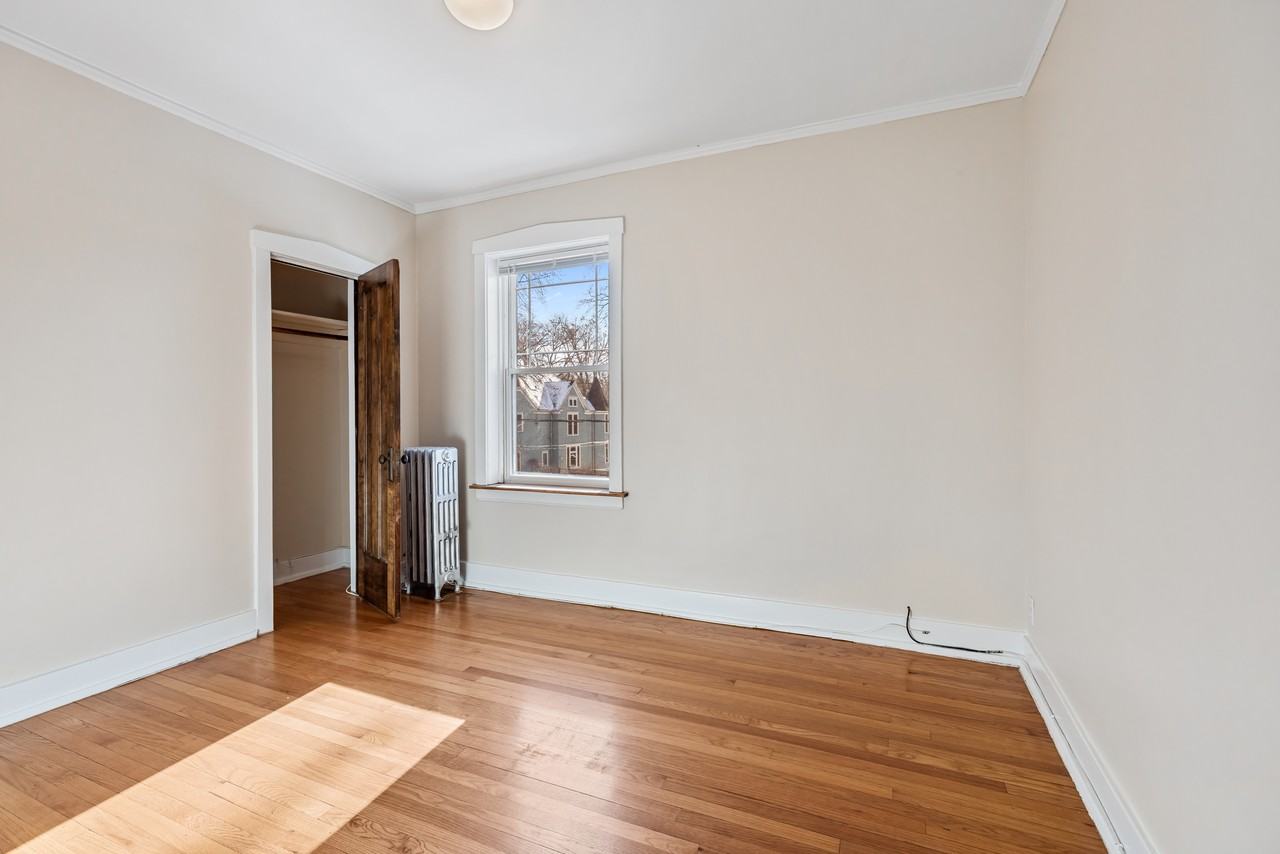 1919 W Estes Ave #2S - Photo 6 of 10