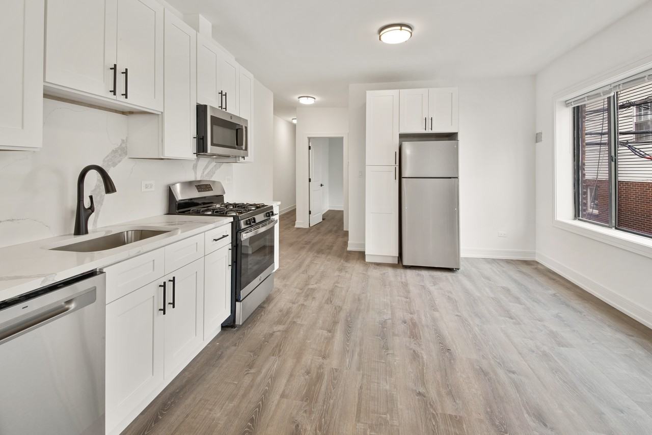 3058 W Cortland St #101 - Photo 2 of 10