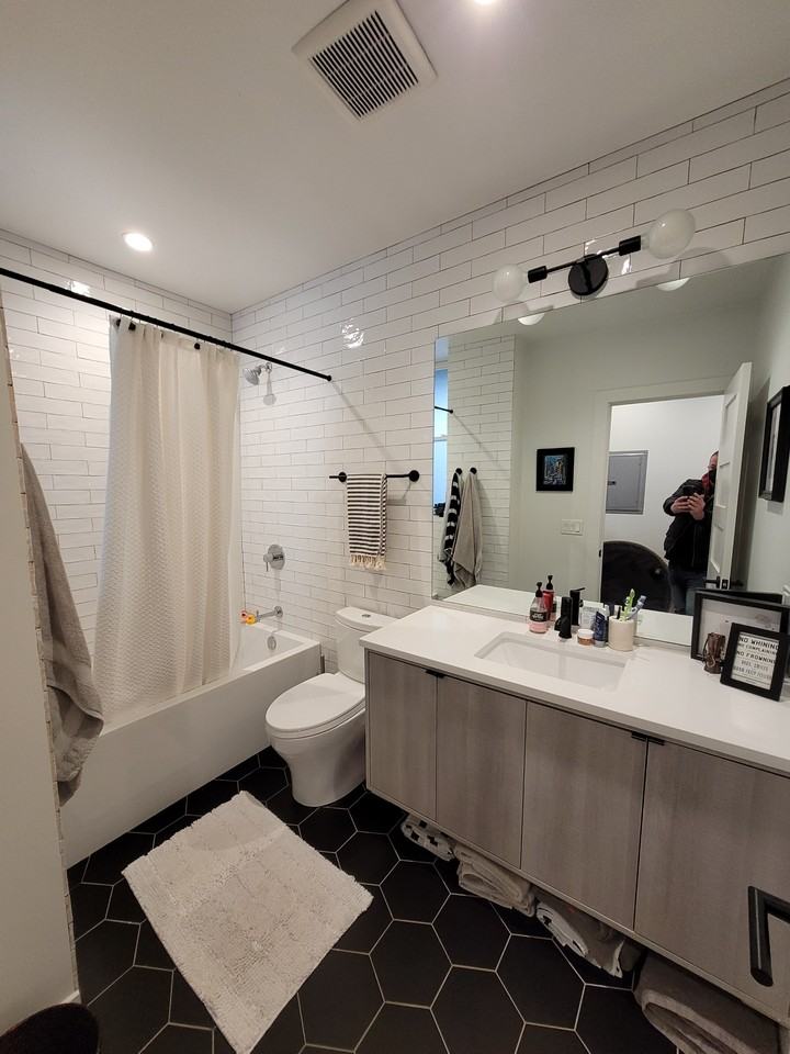 1658 W Summerdale Ave #1W - Photo 7 of 10