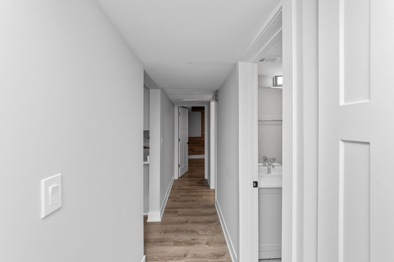 1220 N La Salle Dr #5J - Photo 6 of 9