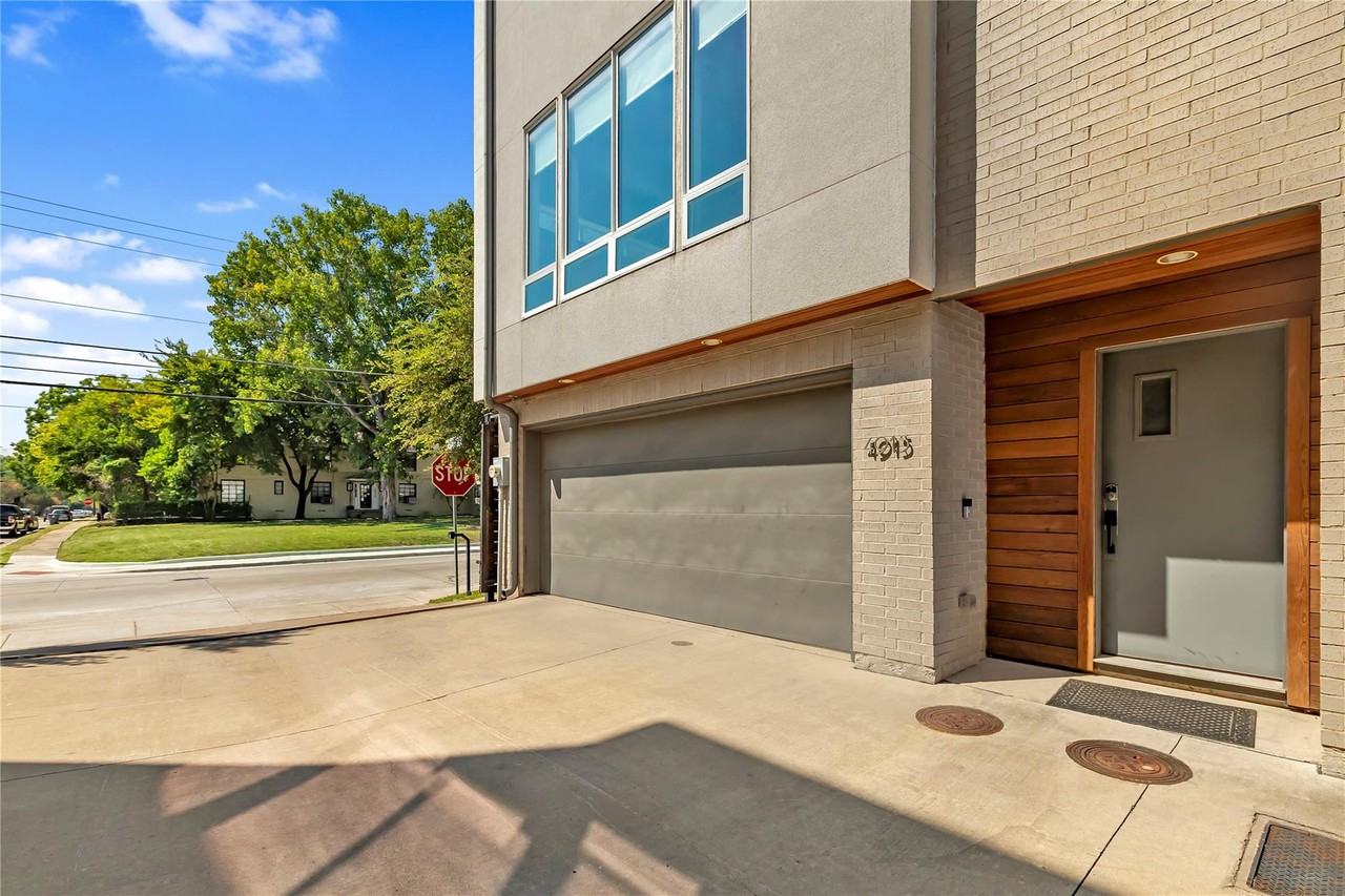 4915 Flitwick Ct - Photo 2 of 21