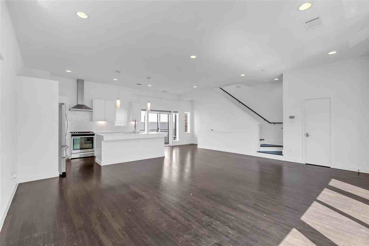 4915 Flitwick Ct - Photo 6 of 21