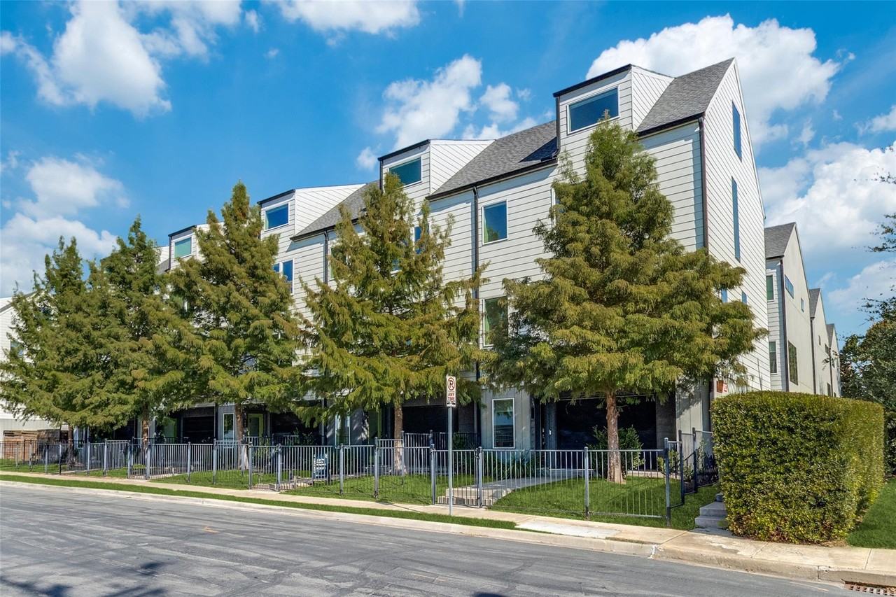 1430 Grigsby Ave Apt 101 - Photo 2 of 12