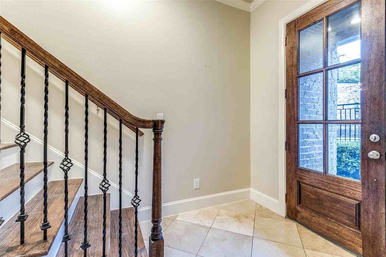 2186 Aylesport Dr - Photo 3 of 24