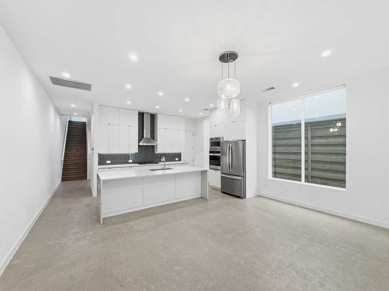 4814 Manett St #4812 - Photo 3 of 15