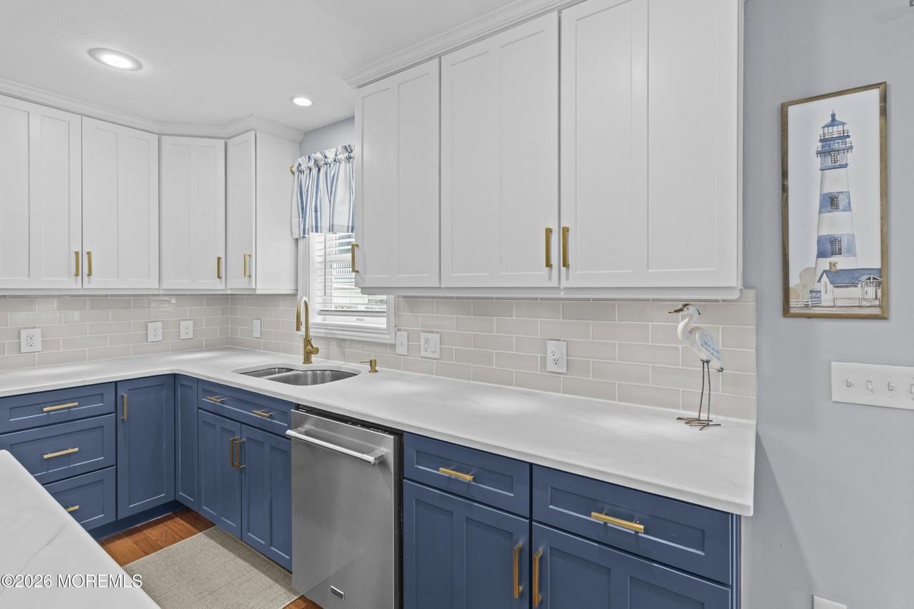 45 45 Fielder Avenue unit: Weekly - Photo 7 of 42