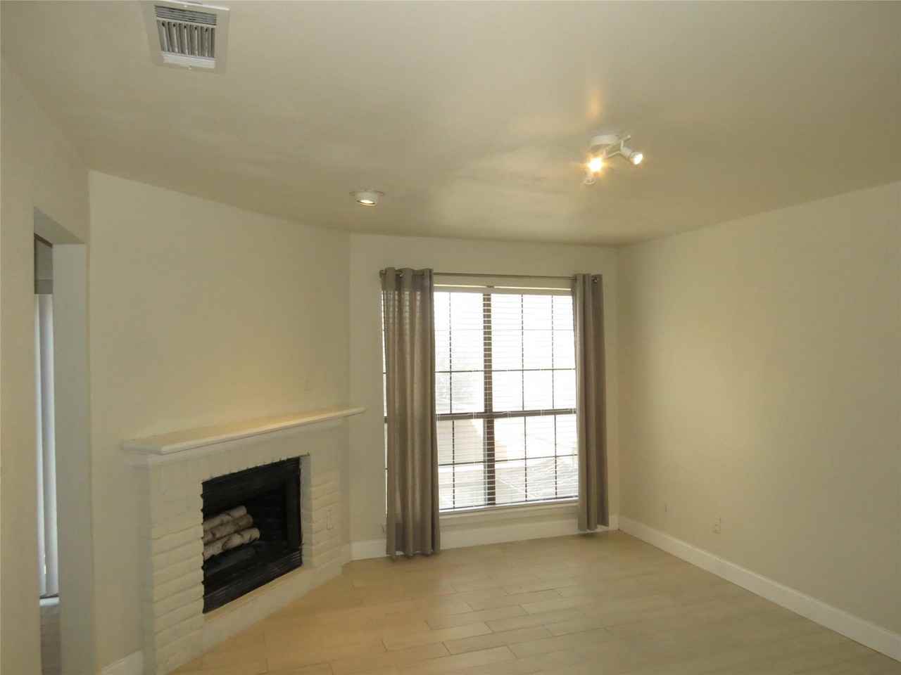 5757 E University Blvd #25A - Photo 3 of 12