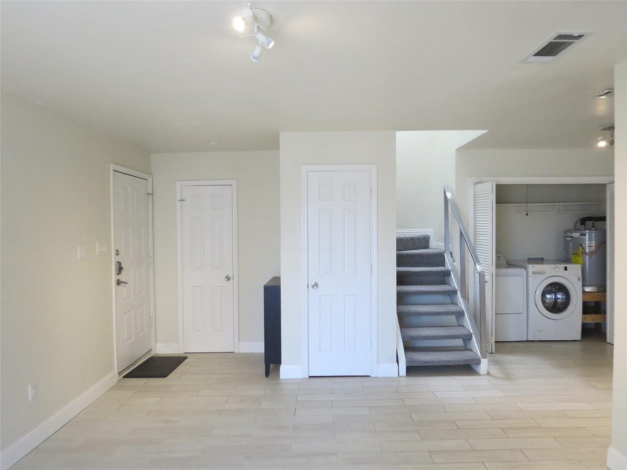 5757 E University Blvd #25A - Photo 6 of 12