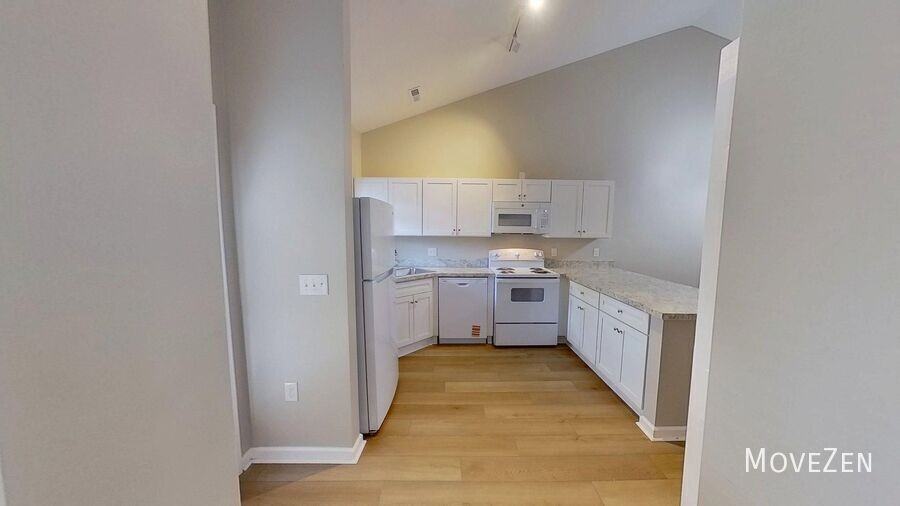 325 Hibiscus Way - Photo 2 of 26