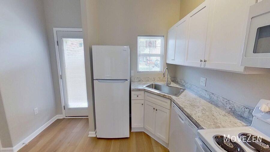 325 Hibiscus Way - Photo 6 of 26