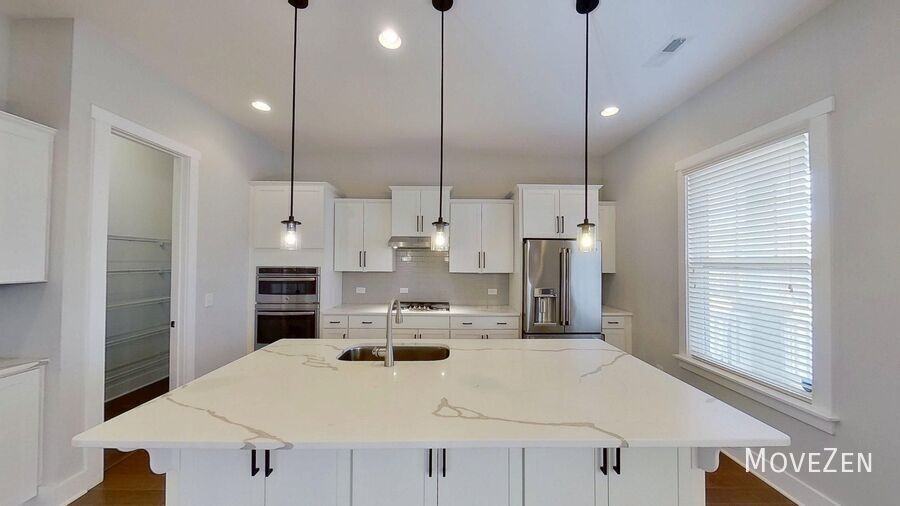 6605 Truxton Ln - Photo 2 of 50