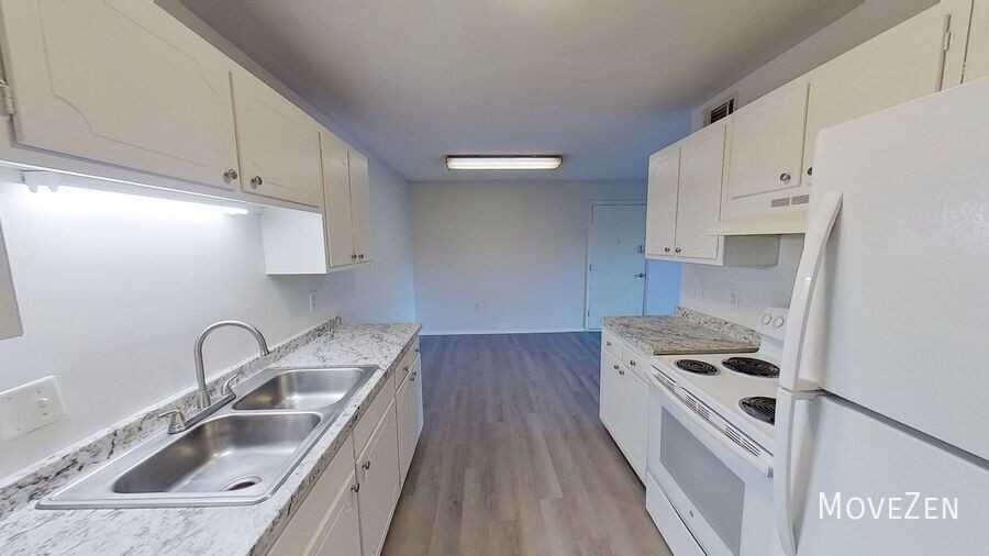 2240 Sunderland Rd #71N - Photo 6 of 31