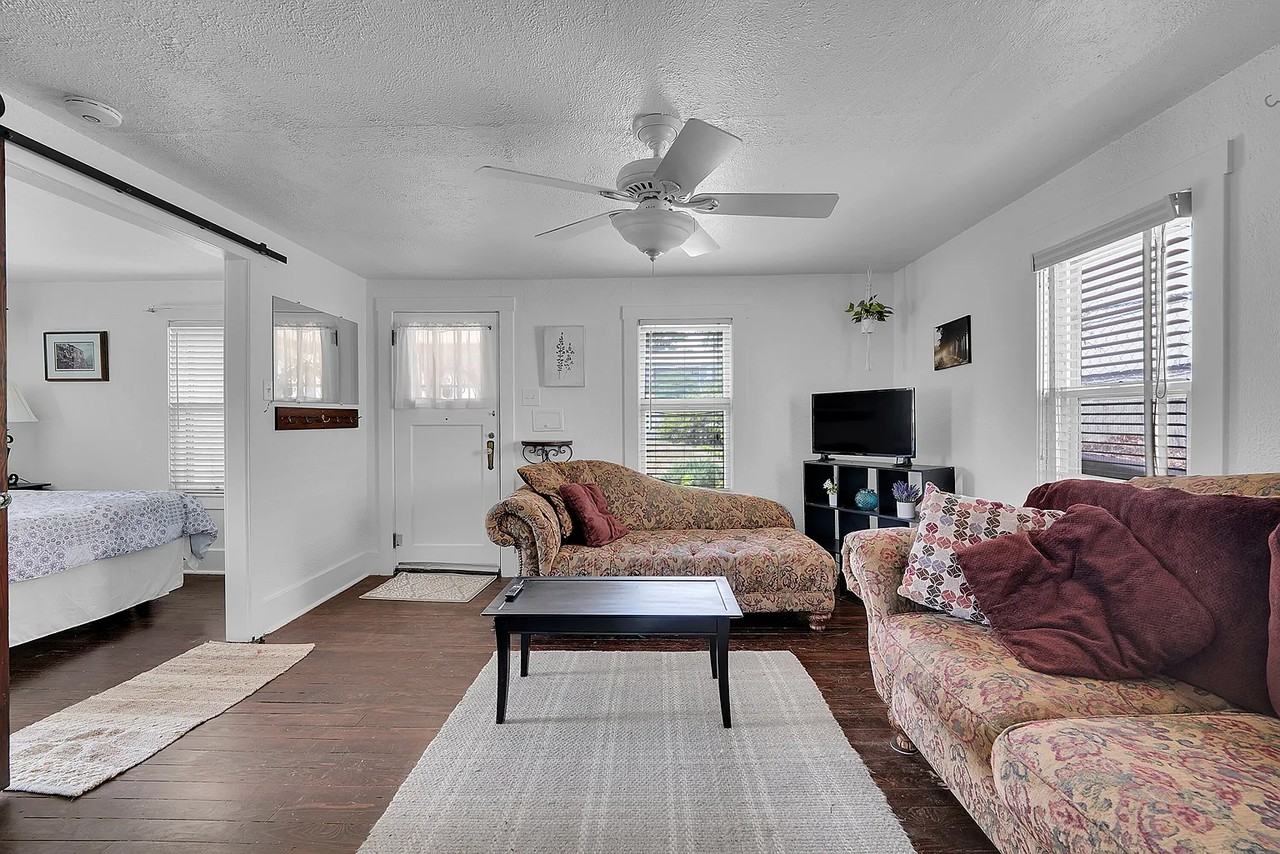 26 S Osceola St - Photo 4 of 20