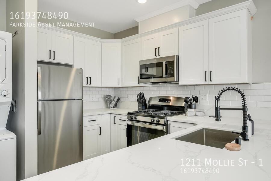 1211 Mollie St #1 - Photo 3 of 16