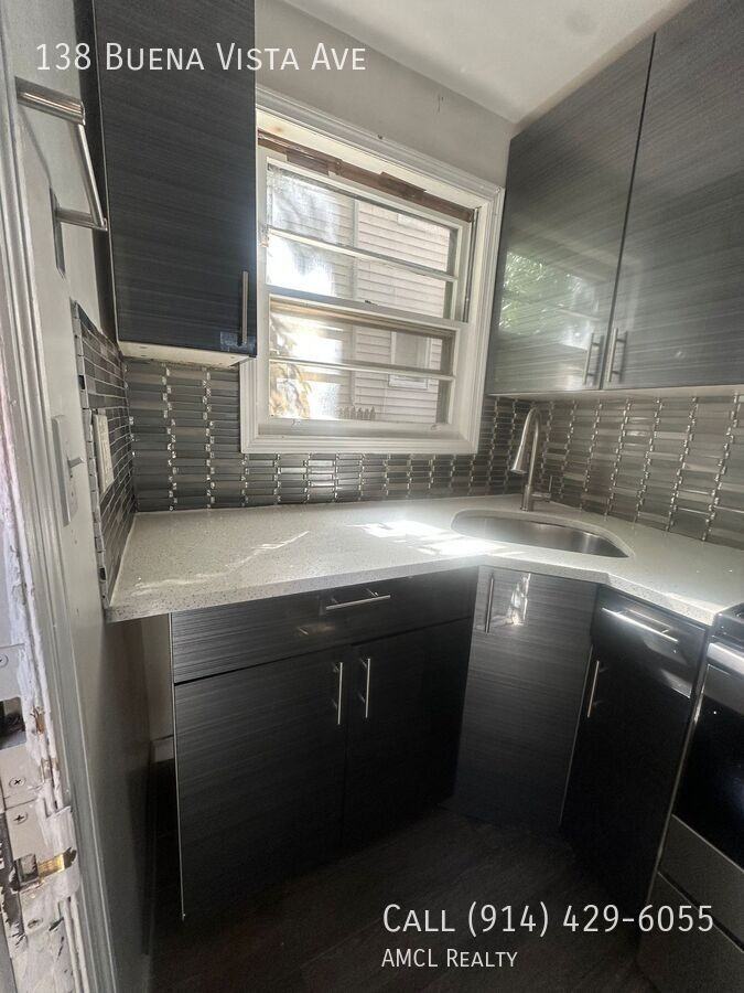 138 Buena Vista Ave - Photo 2 of 12