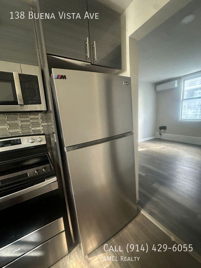 138 Buena Vista Ave - Photo 3 of 12