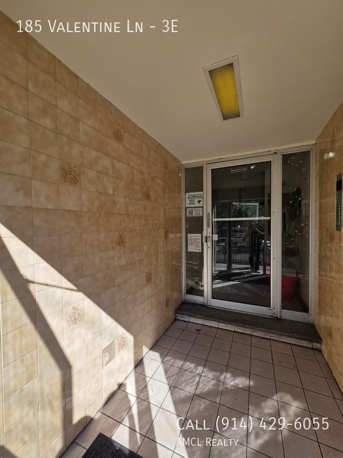 185 Valentine Ln #3E - Photo 2 of 3