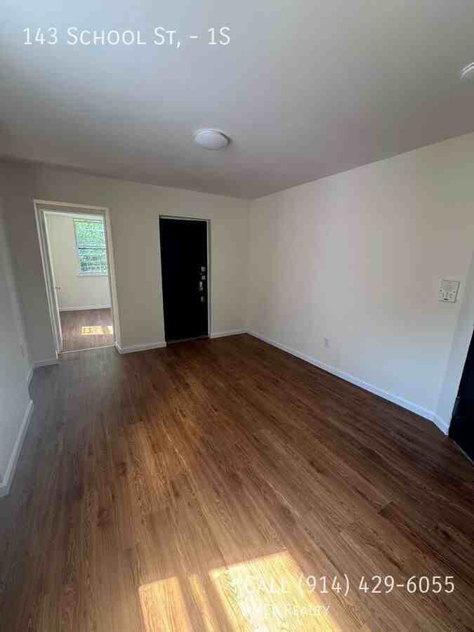 143 School St #1S - Photo 2 of 15