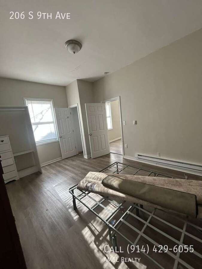 206 S 9th Ave - Photo 5 of 7