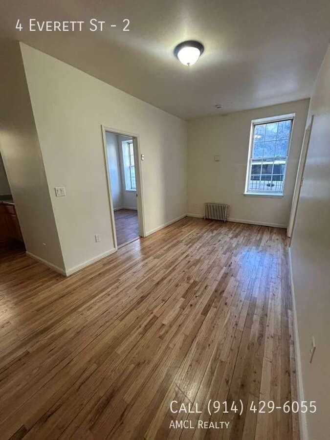 4 Everett St #2 - Photo 5 of 9