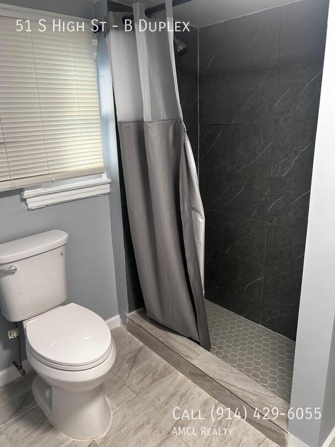 51 S High St - Photo 3 of 8