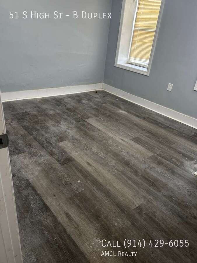 51 S High St - Photo 6 of 8