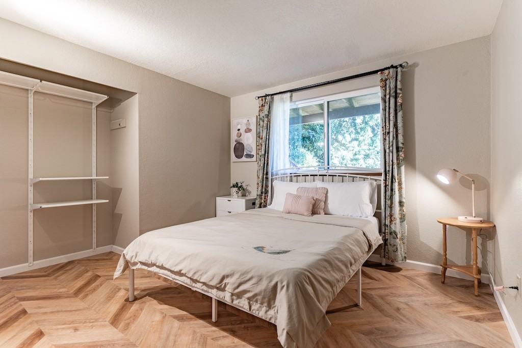 242 W Lake Sammamish Pkwy Se - Photo 4 of 43