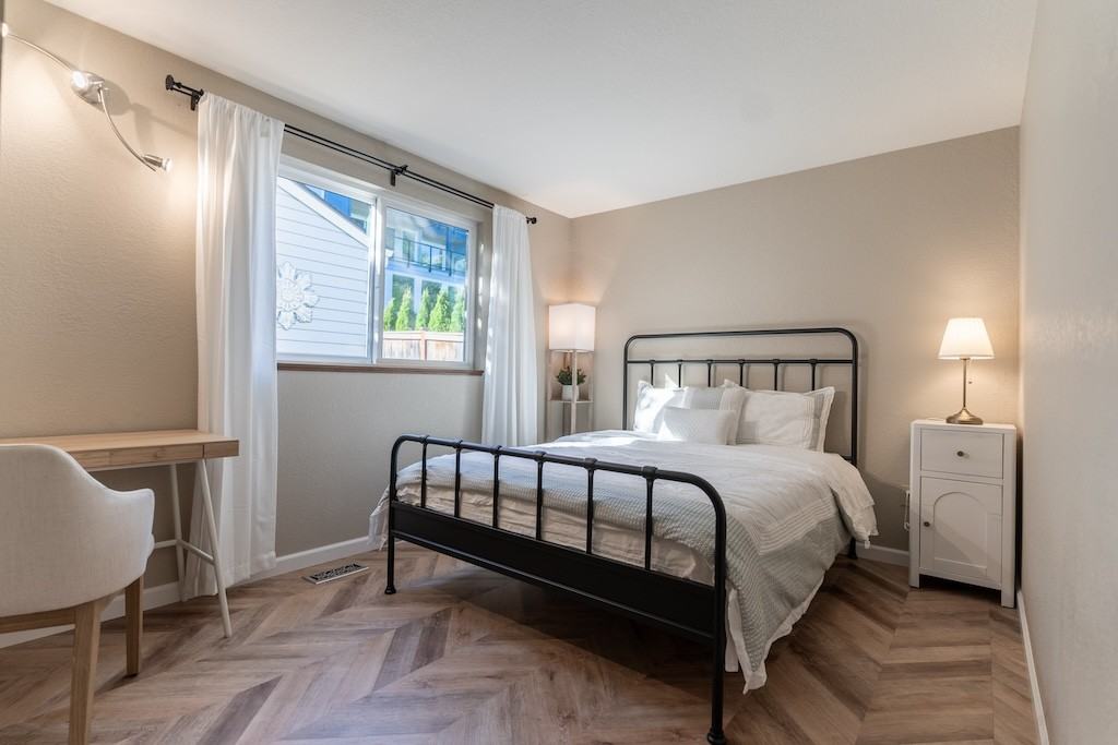 242 W Lake Sammamish Pkwy Se - Photo 7 of 43