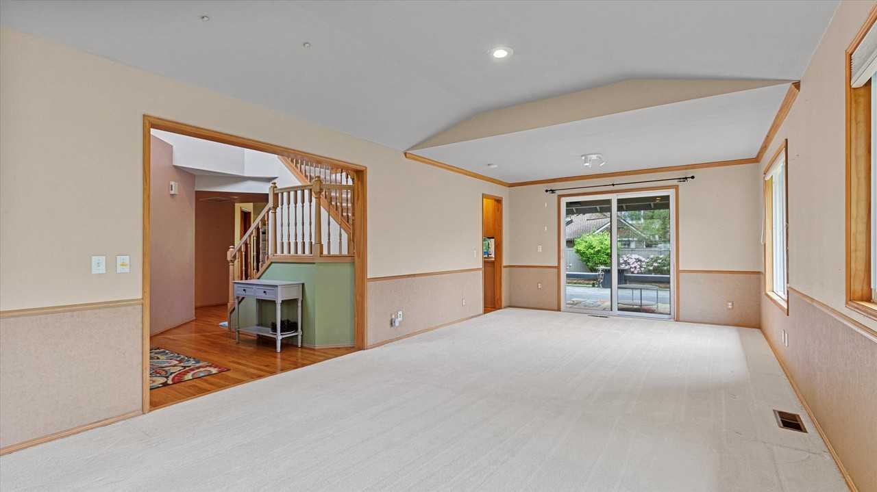 24609 Se 45th Way - Photo 7 of 42