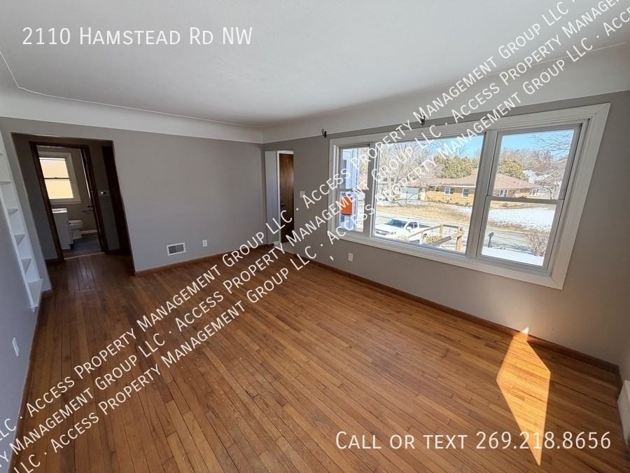 2110 Hamstead Rd Nw - Photo 5 of 27