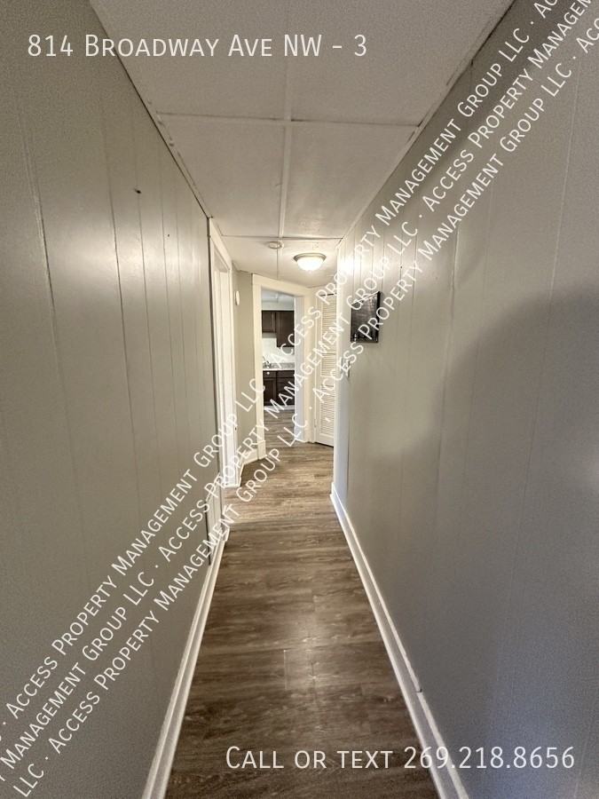 814 Broadway Ave Nw #3 - Photo 7 of 34