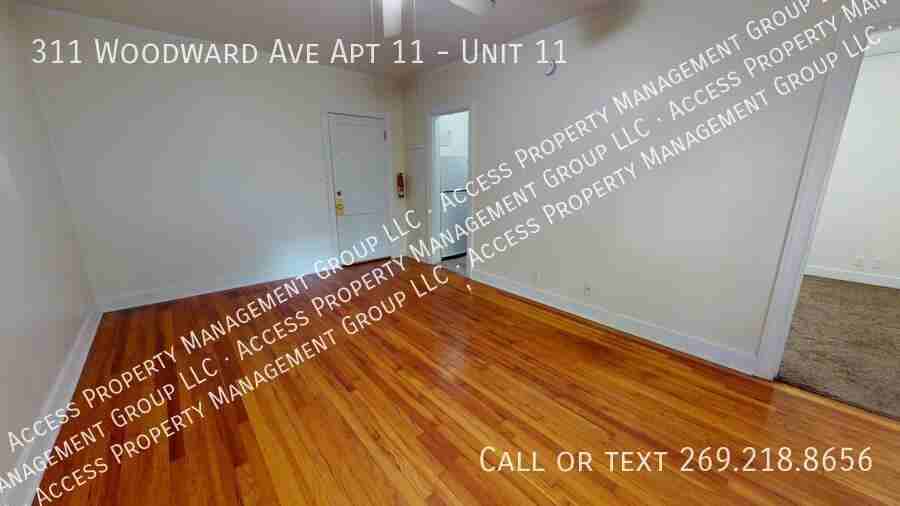 311 Woodward Ave Apt 11 #11 - Photo 3 of 34