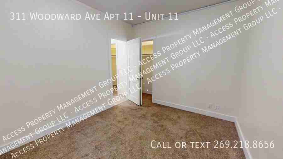 311 Woodward Ave Apt 11 #11 - Photo 5 of 34