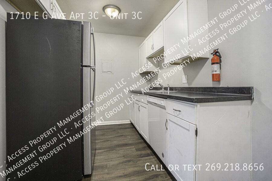 1710 E G Ave Apt 3c #3C - Photo 6 of 15