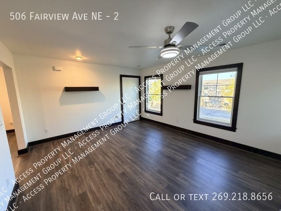 506 Fairview Ave Ne #2 - Photo 3 of 23