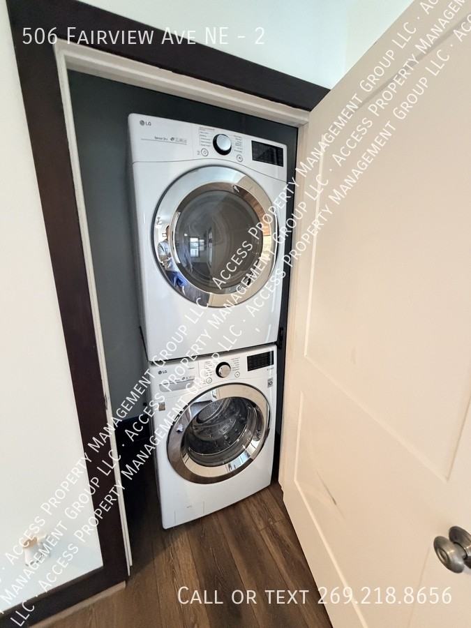 506 Fairview Ave Ne #2 - Photo 6 of 23