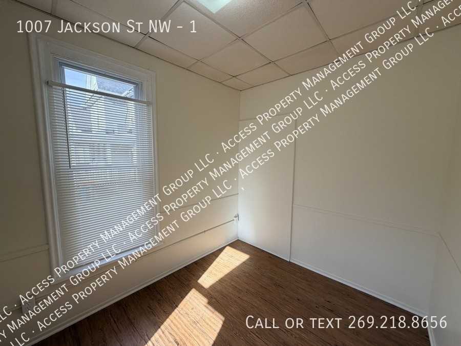 1007 Jackson St Nw #1 - Photo 6 of 22