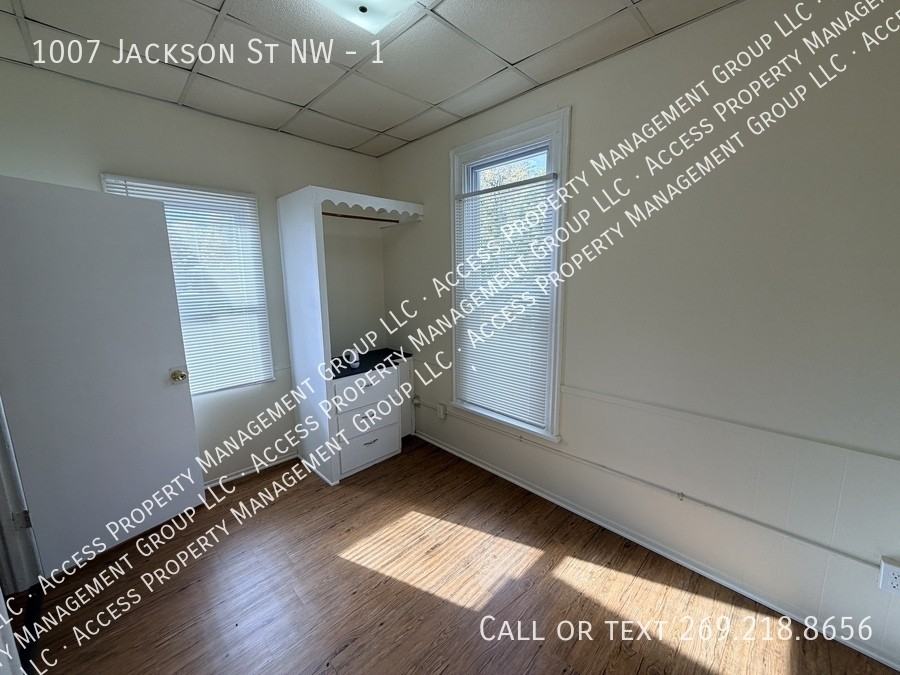 1007 Jackson St Nw #1 - Photo 7 of 22