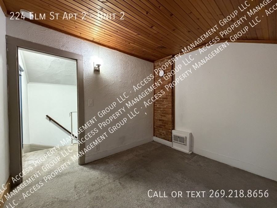 224 Elm St Apt 2 #2 - Photo 4 of 14